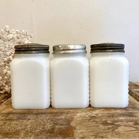 1940s Vintage Milk Glass Salt, Pepper, & Sugar Shakers Dutch Boy Girl Spice Jars - Picture 4 of 13